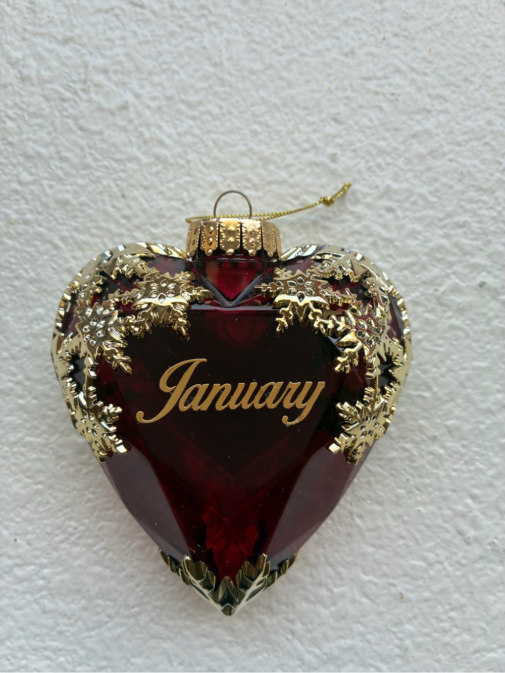 HOLIDAY TIME January Peridot Red Heart-Shaped Birthstone Ornament Gold Accent